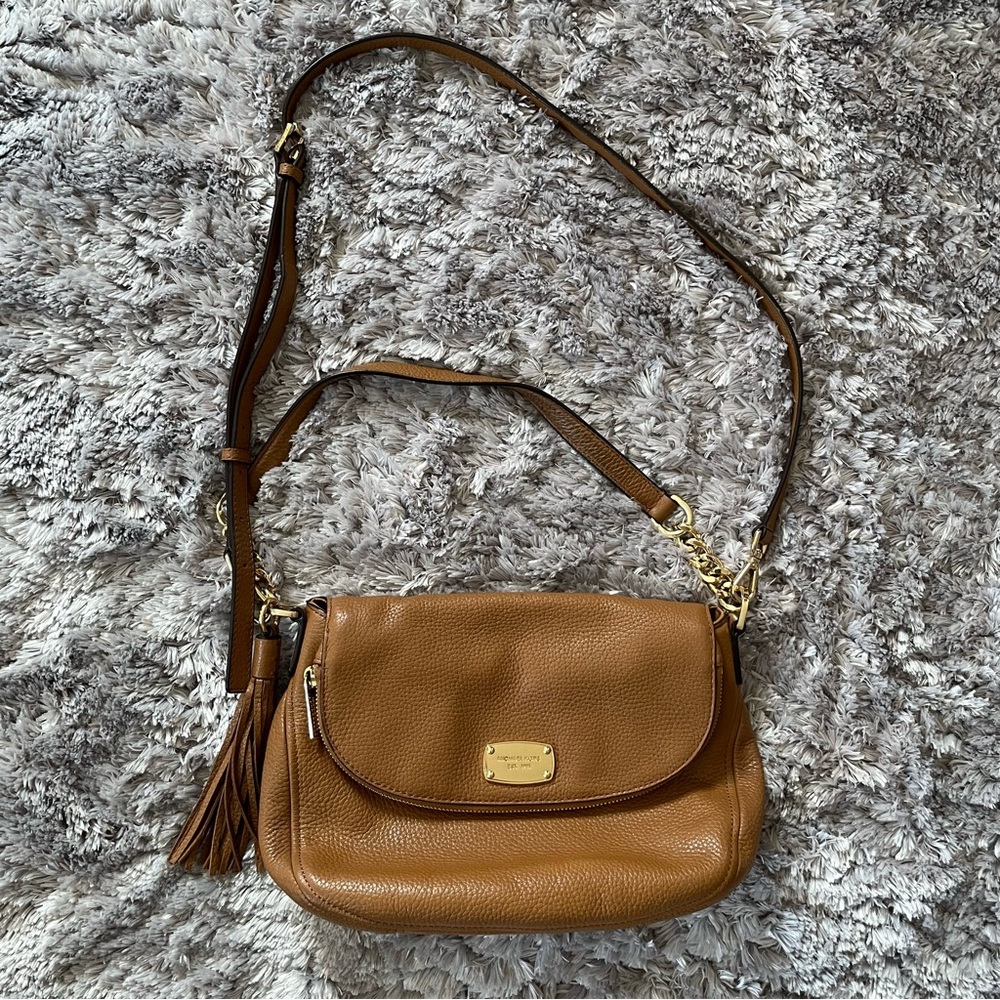 michael kors tan crossbody/handbag purse